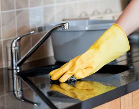 Move-in cleaning for an Earlscourt home kitchen before unpacking